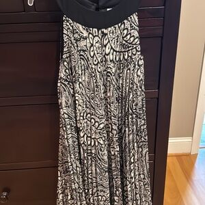 Elegant Black and White Paisley Skirt